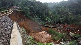 ndonesia's Sumatra island experienced landslides