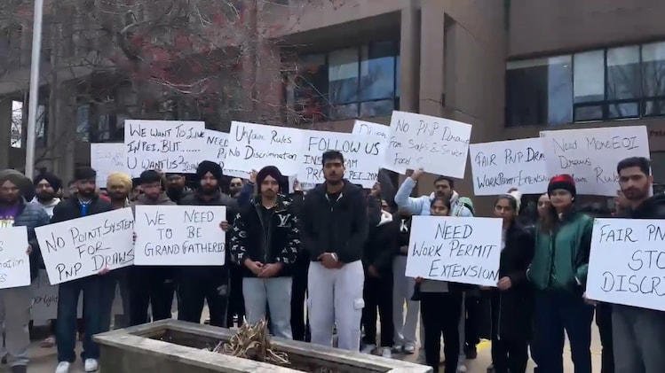 Immigration laws changed overnight; students protest for work permit in Canada