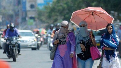 Delhi's maximum temperature exceeds 40 degrees Celsius